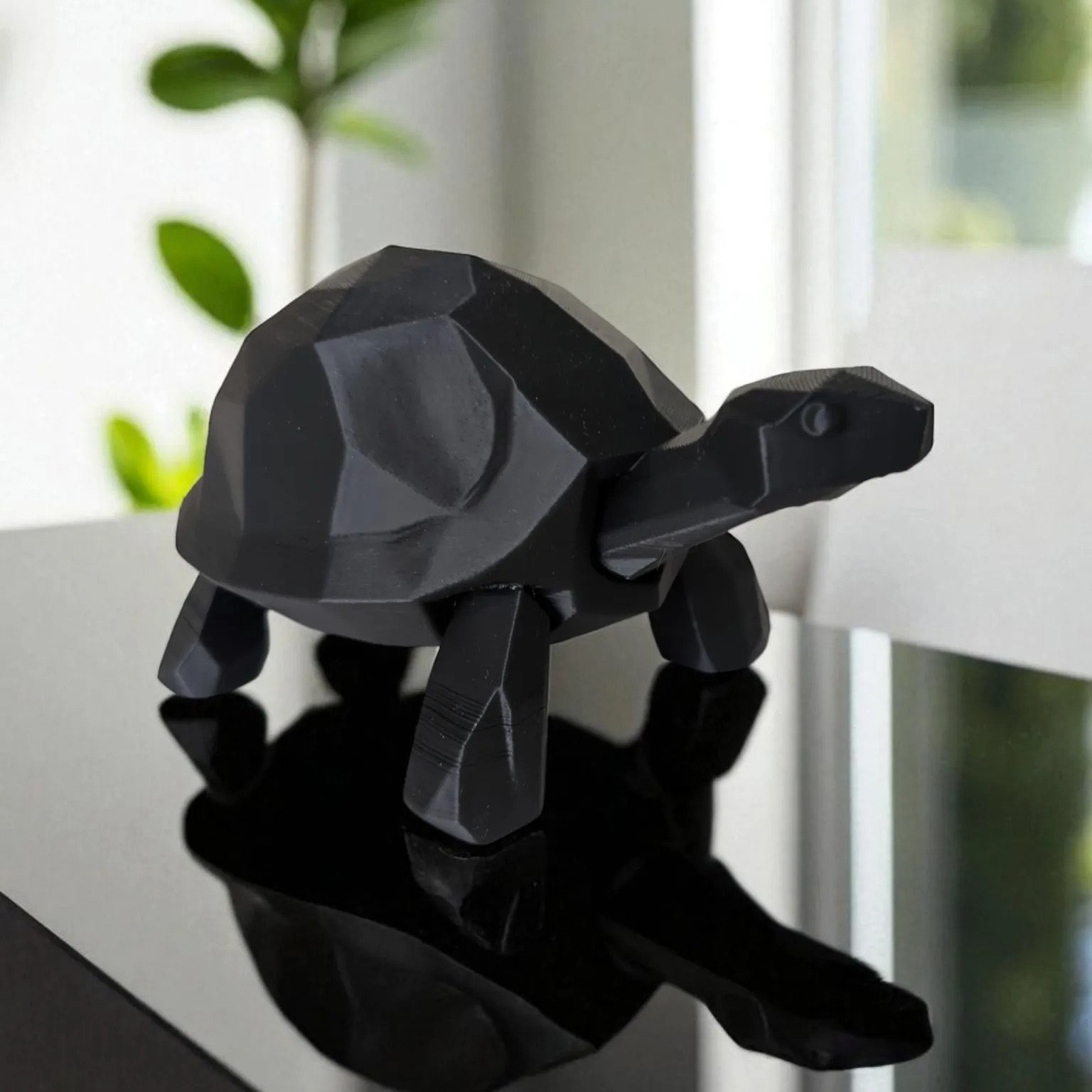 Geometric Tortoise Figurine – Modern Black Polyester Decorative Sculpture in Minimalist Abstract Style