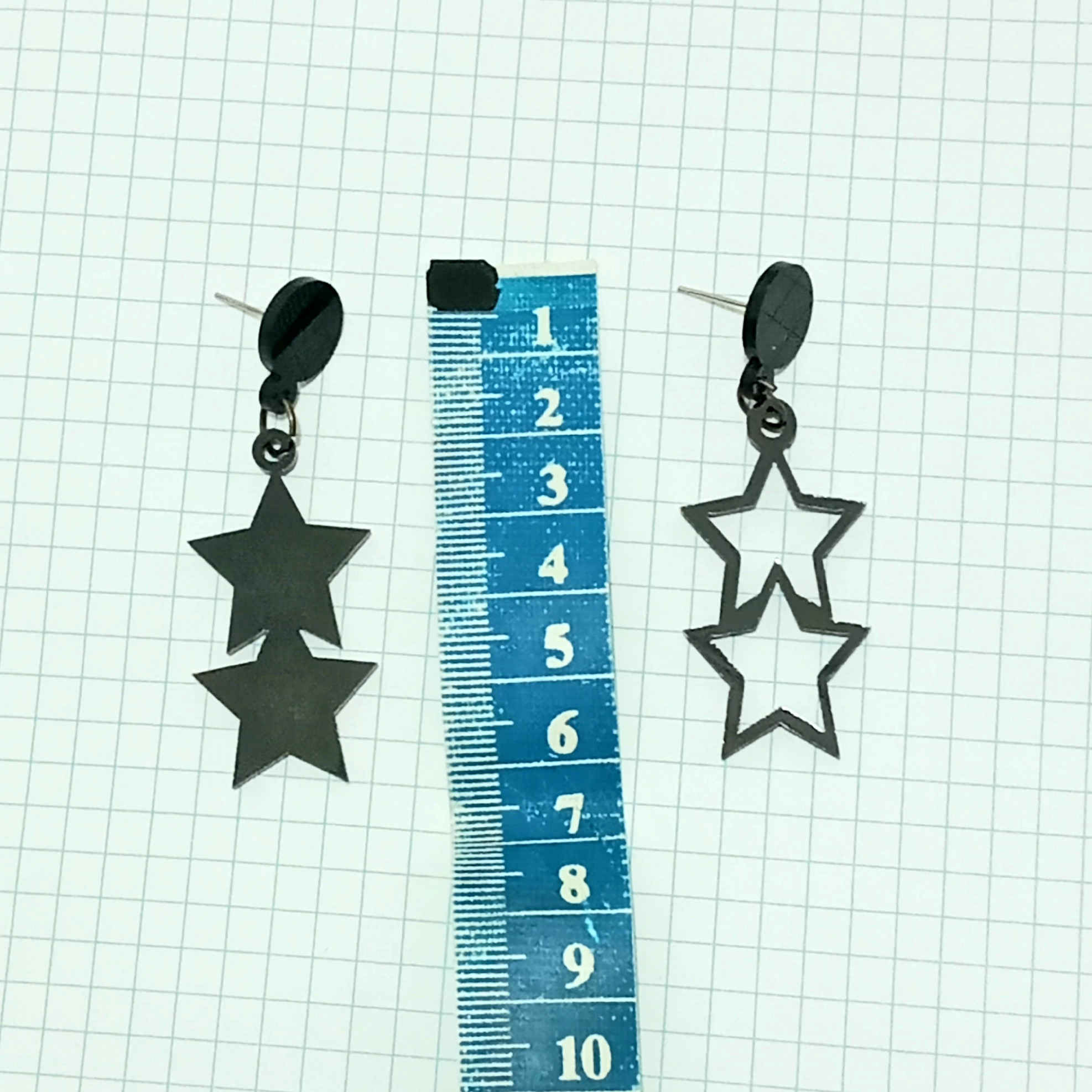 Black Plexiglass Star Earrings – Asymmetric Hollow & Solid Double‑Star Design