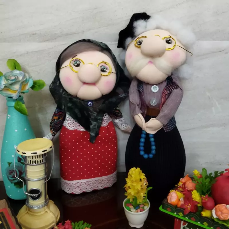 Handmade Elderly Doll Set – Standing Grandparents with Glasses & Vintage Clothing | Iranian Celebrations & Storytelling