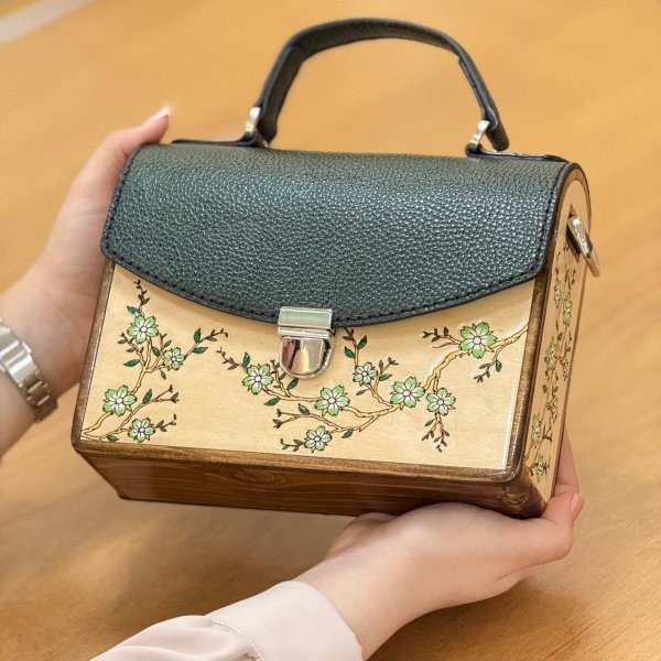 Hand-Painted-Leather-Wooden-Handbag-with-Floral-Artwork-–-Elegant-Bag-for-Everyday-Special-Occasions-6
