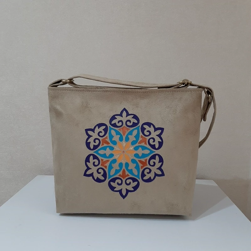 Hand-Painted Women’s Fabric Shoulder Bag with Traditional Eslimi Design and Adjustable Strap, Beige Color