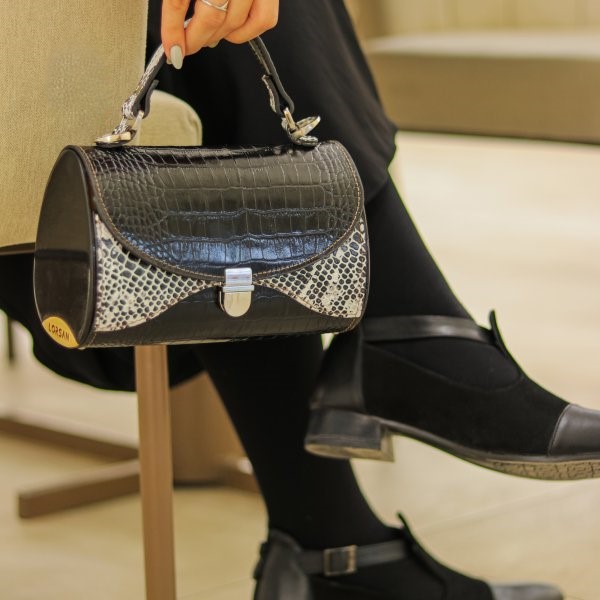 Handcrafted-Grey-Leather-Wood-Handbag-–-Elegant-Evening-Bag-with-Chain-Strap-1