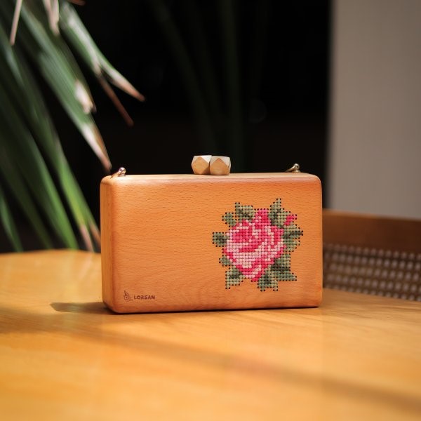 Handcrafted-Wooden-Handbag-with-Embroidered-Red-Flower-Design-–-Unique-Elegant-Gift-Bag-4