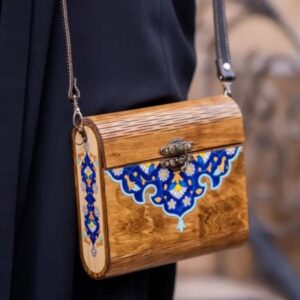 Handcrafted Wooden Shoulder Bag with Hand-Painted Decorative Artwork – Elegant Gift-Ready Bag