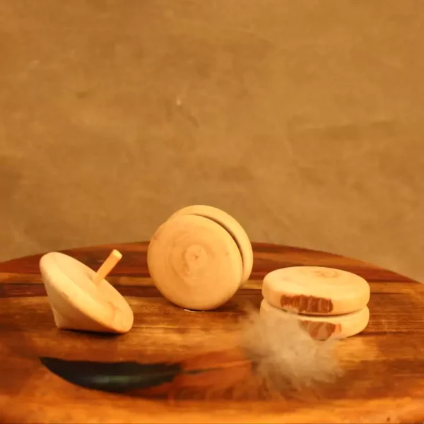 Handcrafted Wooden Yo-Yo & Spinning Top – Durable Aspen Wood Set