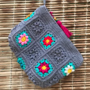 Embroidered Velvet Clutch Handbag with Floral Pattern – Ella