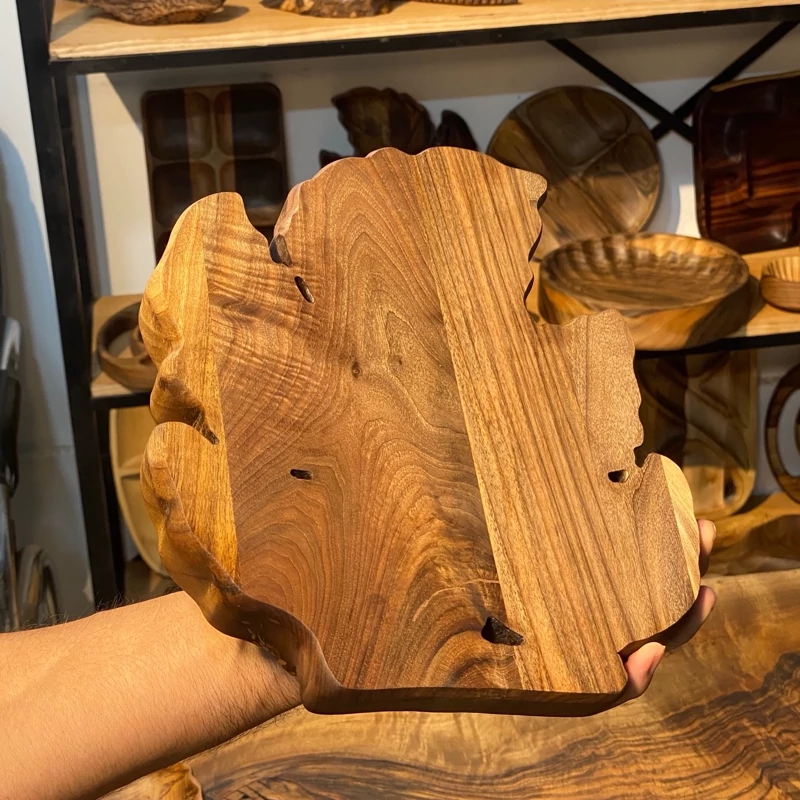 Handmade Walnut Wood Serving Platter with Grape Leaf Design – Decorative & Serving Wooden Platter, 28 × 24 cm