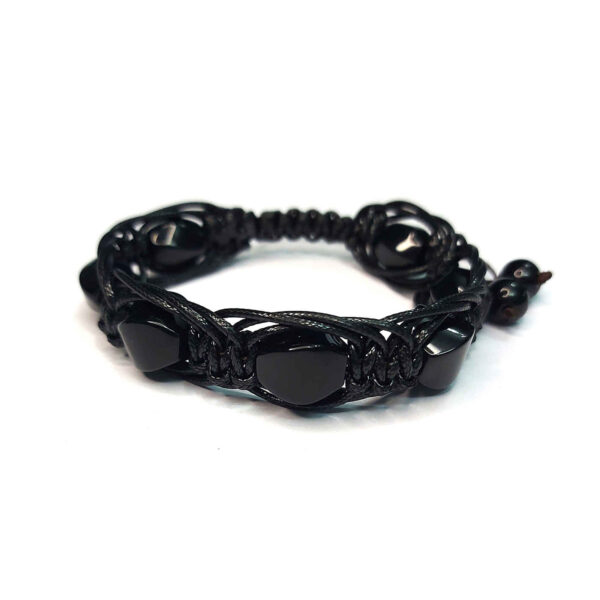 Mens-Black-Agate-Macrame-Bracelet-with-Polished-Beads-and-Adjustable-Knot-Closure-–-Natural-Stone-for-Confidence-Protection-1