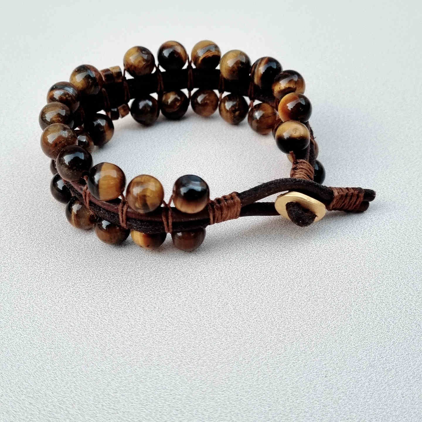 Men’s Double-Row Tiger’s Eye Bracelet with Natural Leather Band and Golden Brass Button – Medium Size