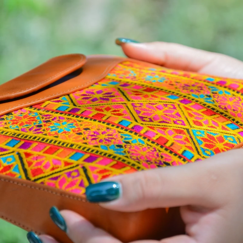 Persian Embroidery Floral Leather Shoulder Bag – Artistic Velvet Design for Cultural Events