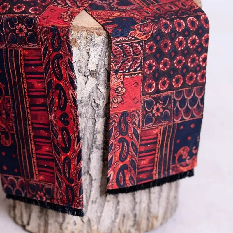 Traditional Iranian Men’s Red Silk Velvet Scarf with Floral and Paisley Persian Pattern – Four-Season Design