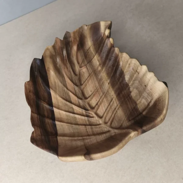 Handcrafted Walnut Wood Fig Leaf Shaped Serving Platter with Carved Detail – Perfect for Fruit, Snack & Appetizer