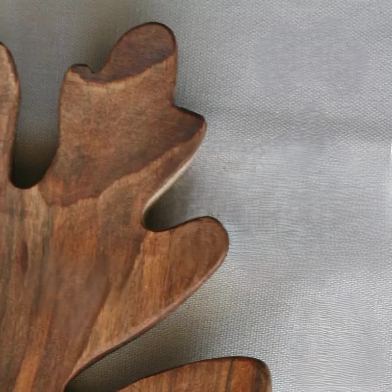 Handcrafted Walnut Wood Oak Leaf Shaped Serving Platter – Fruit & Dessert Presentation Board