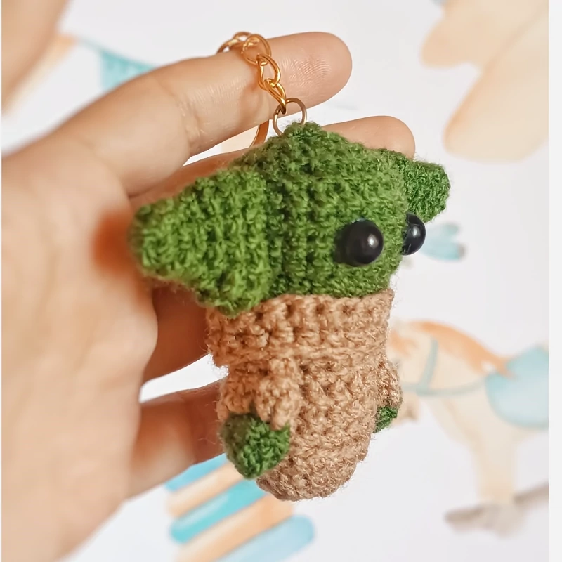 Handmade Crochet Baby Yoda Keychain – Soft Yarn Charm for Bag Hanging