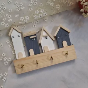 Decorative Wall Key Holder with the Deign Prandeh