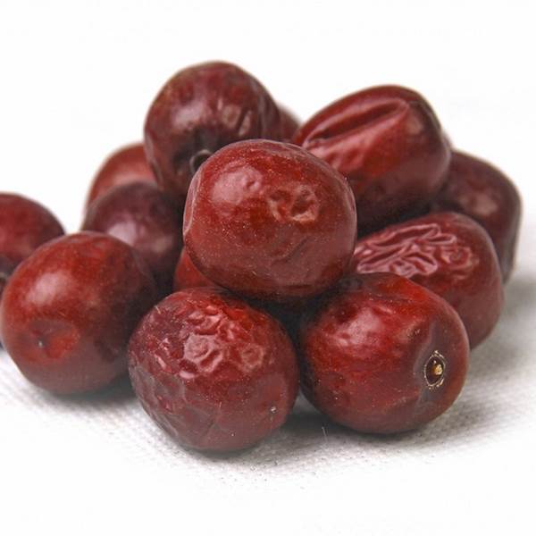 Organic Persian Jujube – Soft and Fresh Dried Fruit with Large Seeds, Hand-Picked from Authentic Iranian Gardens